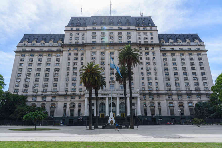 Argentina - Buenos Aires 106 - Montserrat - ministerio de Defensa.jpg